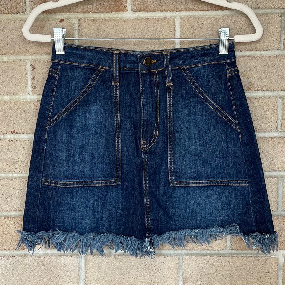 Dark Wash Frayed Hem Denim Skirt